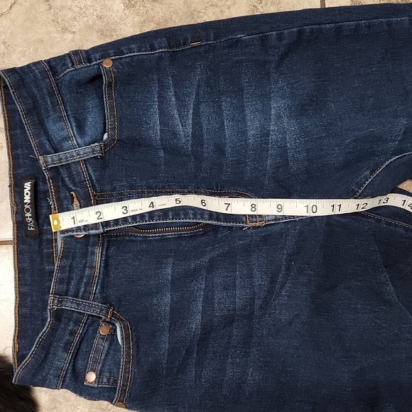 Fashion Nova Stretch Skinny - Picture 4 of 5